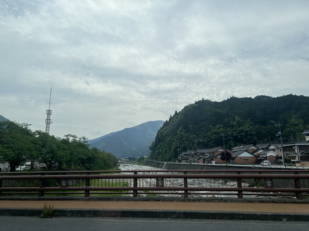 竭。