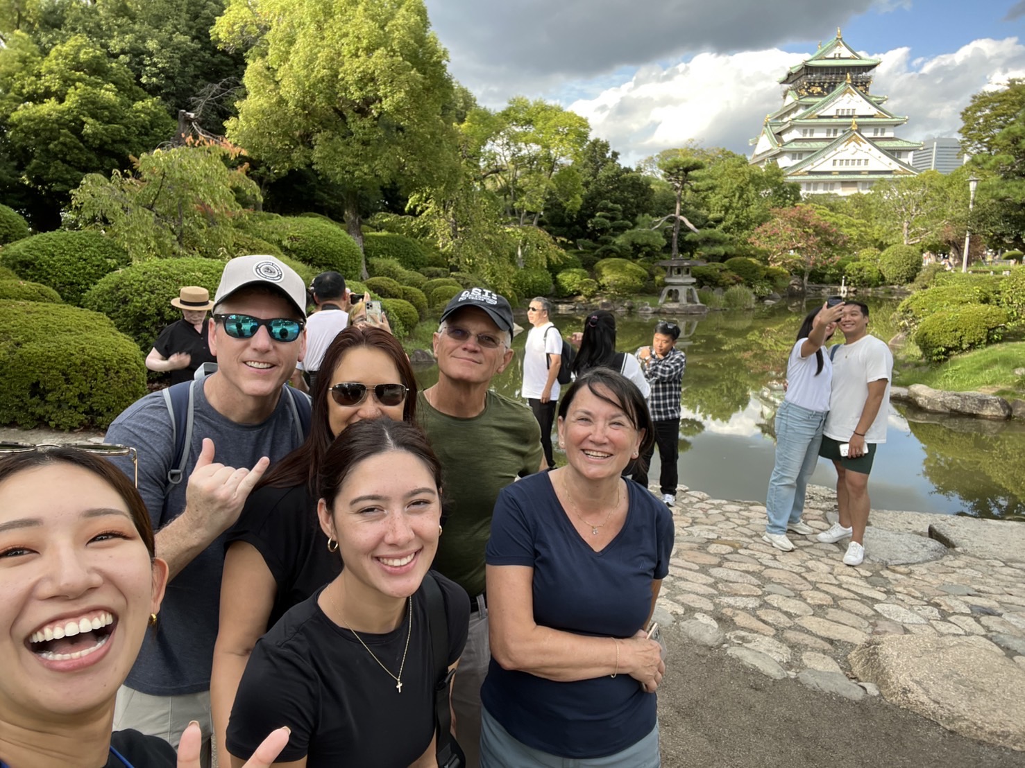 Osaka Half-Day sightseeing and food experience